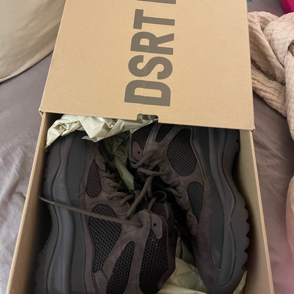 Black DSRT Sneakers